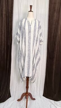 Tienda Ho Striped Linen Gray White Raw Hem Handwoven Tunic Kaftan Dress
OS